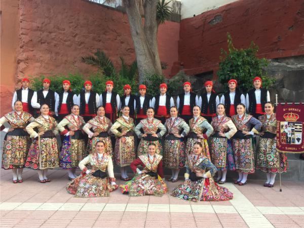 Grupo de Coros y Danzas DOÑA URRACA
